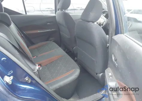 2018 Nissan Kicks Sr z USA, uszkodzony, nr VIN 3N1CP5CU2JL514878